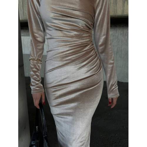 Kadın Uzun Kollu Yarım Balıkçı Yaka Büzgü Detay Kadife Kumaş Elbise Kadın Uzun Kollu Yarım Balıkçı Yaka Büzgü Detay Kadife Kumaş Elbise