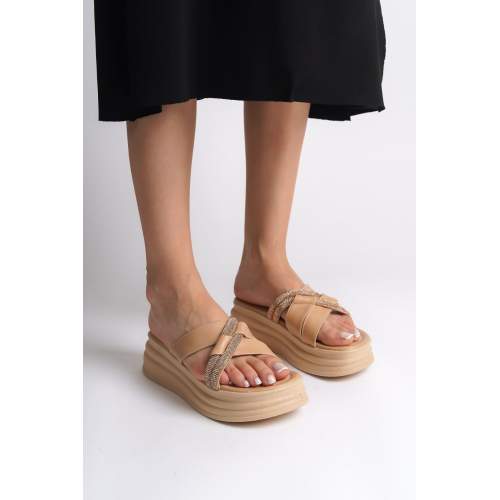 Lisinya948 Düz Topuklu Taşlı Çapraz Şeritli Kalın ve Ortopedik Taban Kadın Terlik TT Ten Lisinya948 Düz Topuklu Taşlı Çapraz Şeritli Kalın ve Ortopedik Taban Kadın Terlik TT Ten