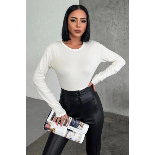 Rahat Ve Şık Uzun Kollu Bisiklet Yaka Likralı Viskon Penye Body Ekru Rahat Ve Şık Uzun Kollu Bisiklet Yaka Likralı Viskon Penye Body Ekru
