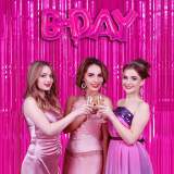 Fuşya Renk Ekstra Metalize Parlak Saçaklı Arka Fon Perde İthal A Kalite 1x2 Metre Fuşya Renk Ekstra Metalize Parlak Saçaklı Arka Fon Perde İthal A Kalite 1x2 Metre