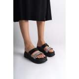 Lisinya948 Düz Topuklu Taşlı Şeritli Kalın ve Ortopedik Taban Kadın Terlik ST Siyah Lisinya948 Düz Topuklu Taşlı Şeritli Kalın ve Ortopedik Taban Kadın Terlik ST Siyah