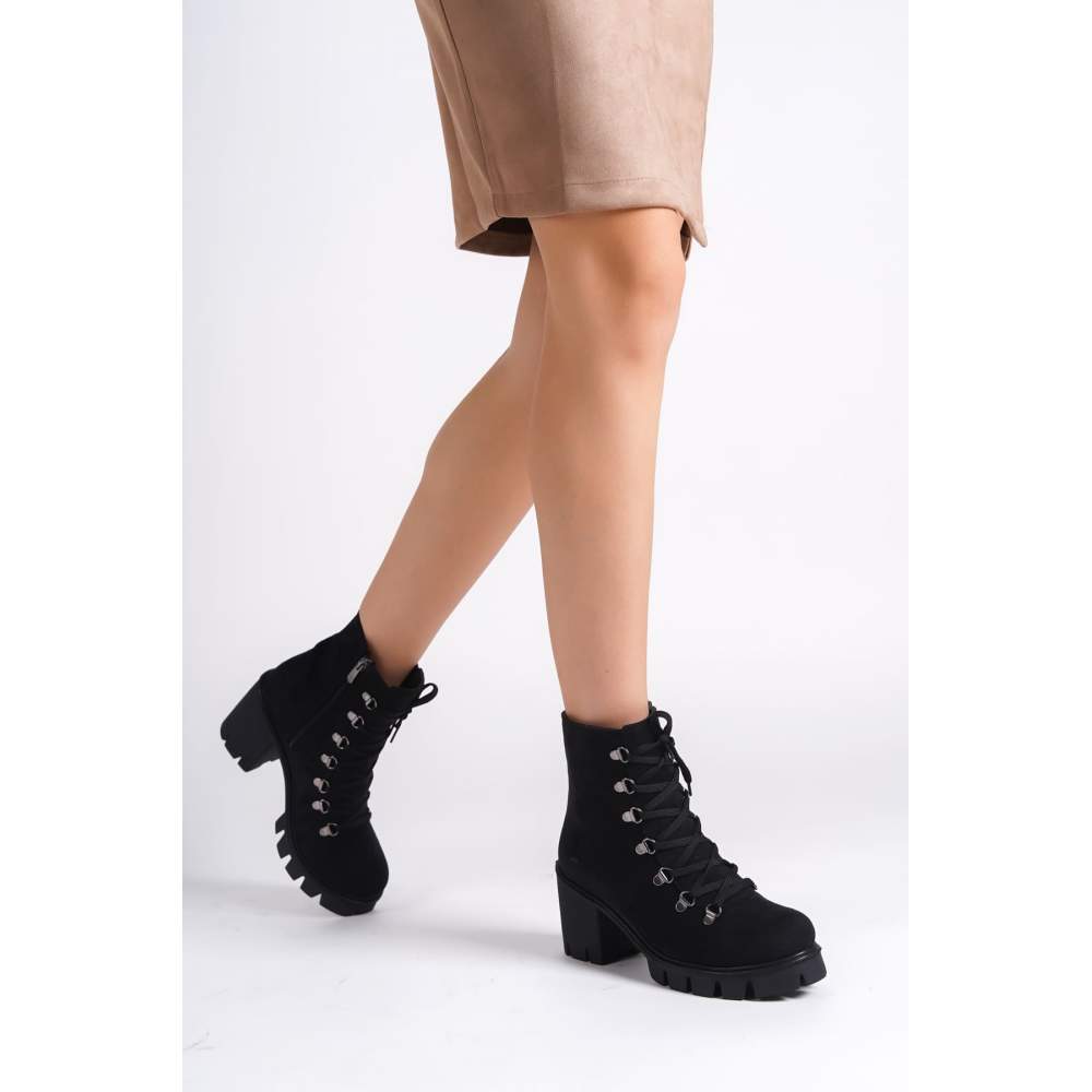 Lisinya948 Bağcıklı Fermuarlı Ortopedik Taban Suya ve Soğuğa Dayanıklı Topuklu Süet Kadın Bot ST Siyah Lisinya948 Bağcıklı Fermuarlı Ortopedik Taban Suya ve Soğuğa Dayanıklı Topuklu Süet Kadın Bot ST Siyah