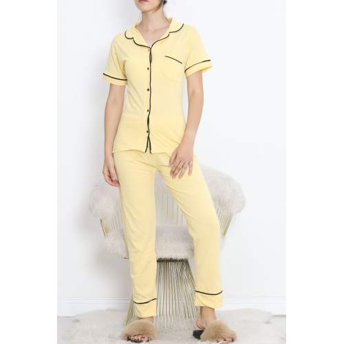 Önü Cepli Pijama Takımı Sarısiyah Önü Cepli Pijama Takımı Sarısiyah