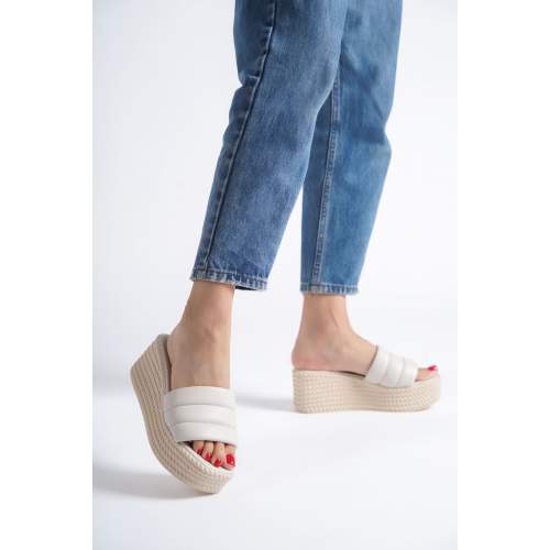 Lisinya948 Dolgu Topuklu Ortopedik Taban Hasır Görünümlü Kadın Terlik KT Krem Lisinya948 Dolgu Topuklu Ortopedik Taban Hasır Görünümlü Kadın Terlik KT Krem