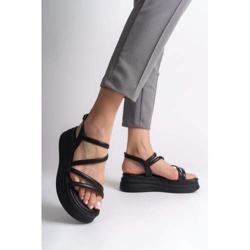 Lisinya948 İnce Tokalı Şerit Detaylı Ortopedik Taban Kadın Sandalet ST Siyah Lisinya948 İnce Tokalı Şerit Detaylı Ortopedik Taban Kadın Sandalet ST Siyah