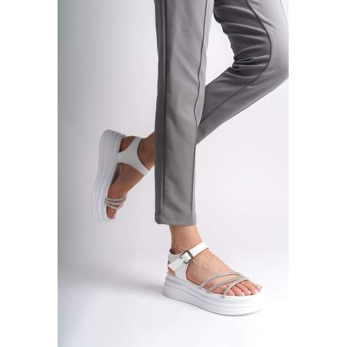 Lisinya948 Kalın Tokalı Taşlı Şeritli Ortopedik Taban Kadın Sandalet BT Beyaz Lisinya948 Kalın Tokalı Taşlı Şeritli Ortopedik Taban Kadın Sandalet BT Beyaz