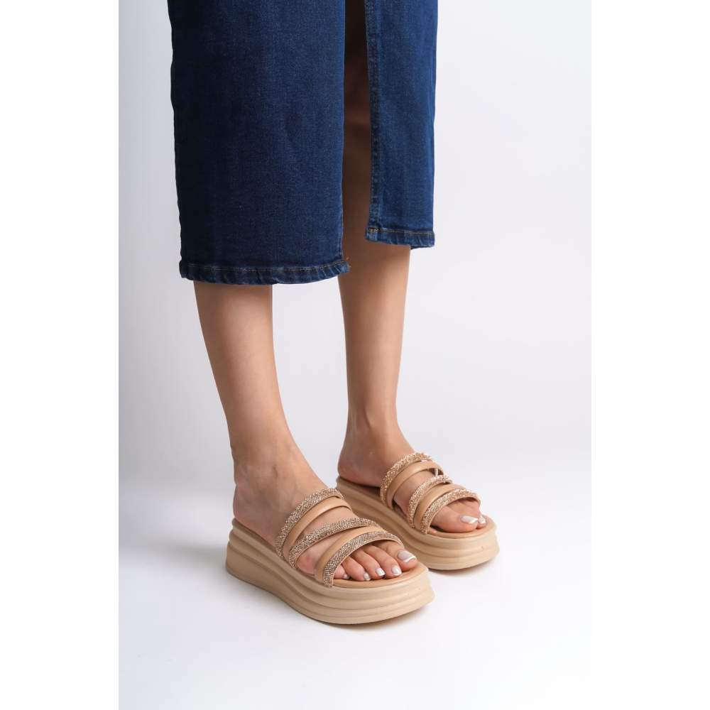 Lisinya948 Düz Topuklu Şeritli Taşlı Kalın ve Ortopedik Taban Kadın Terlik TT Ten Lisinya948 Düz Topuklu Şeritli Taşlı Kalın ve Ortopedik Taban Kadın Terlik TT Ten