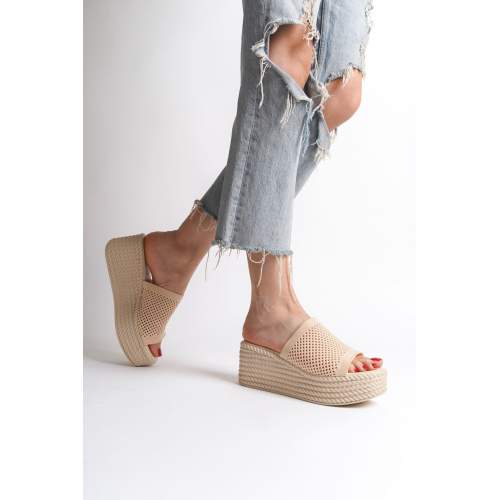 Lisinya948 Dolgu Topuklu Ortopedik Taban Hasır Görünümlü Triko Kadın Terlik KT Krem Lisinya948 Dolgu Topuklu Ortopedik Taban Hasır Görünümlü Triko Kadın Terlik KT Krem