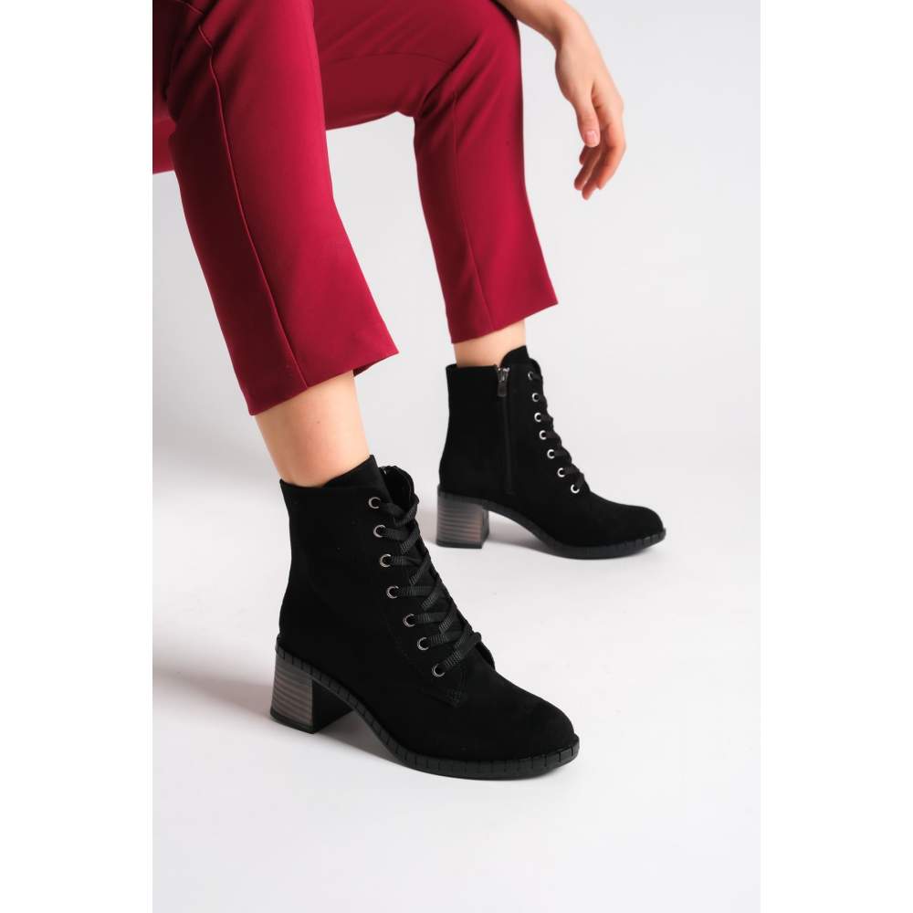 Lisinya948 Bağcıklı Fermuarlı Ortopedik Taban Suya ve Soğuğa Dayanıklı Topuklu Süet Kadın Bot ST Siyah Lisinya948 Bağcıklı Fermuarlı Ortopedik Taban Suya ve Soğuğa Dayanıklı Topuklu Süet Kadın Bot ST Siyah