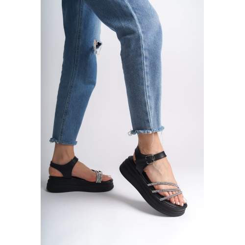 Lisinya948 Kalın Tokalı Taşlı Şeritli Ortopedik Taban Kadın Sandalet ST Siyah Lisinya948 Kalın Tokalı Taşlı Şeritli Ortopedik Taban Kadın Sandalet ST Siyah